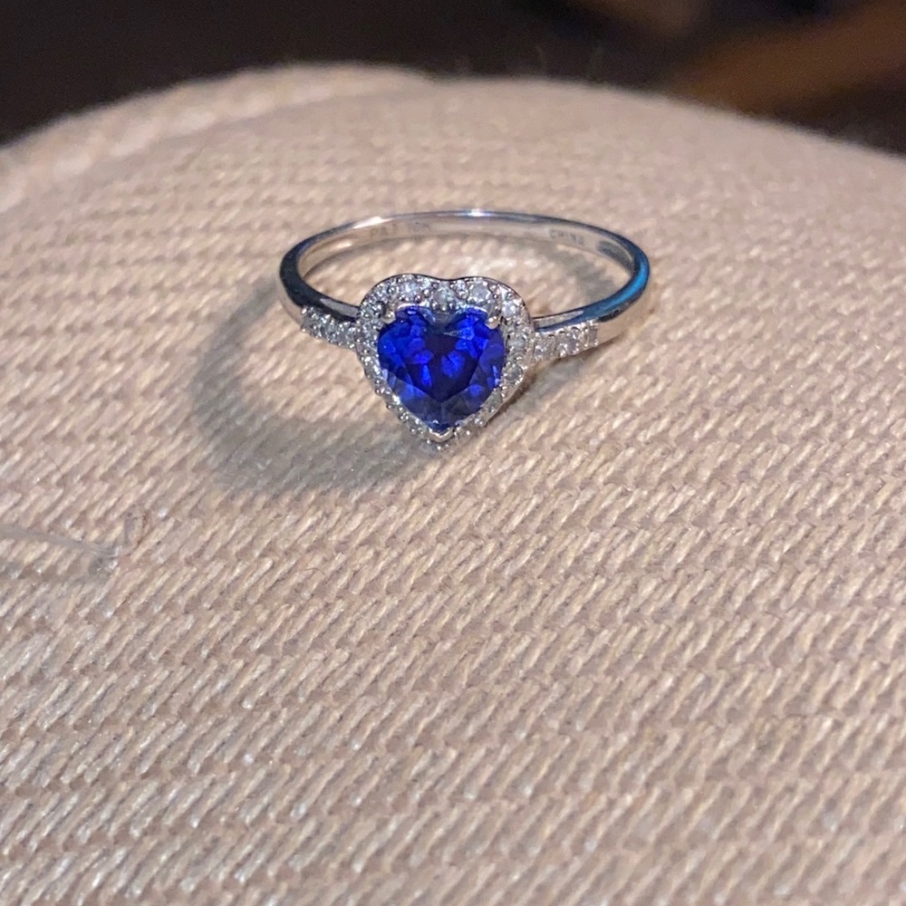 10k white gold ring